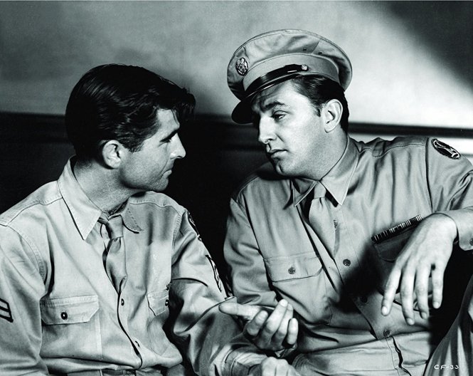 Crossfire (1947) george cooper Robert Mitchum noir drama