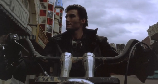 The Punisher (1989) Dolph Lundgren Marvel Frank Castle gun on his motorbike